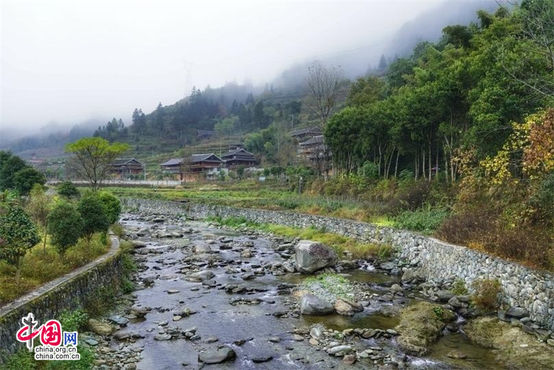 城步大寨村景美人少 真正原生態的侗族村寨