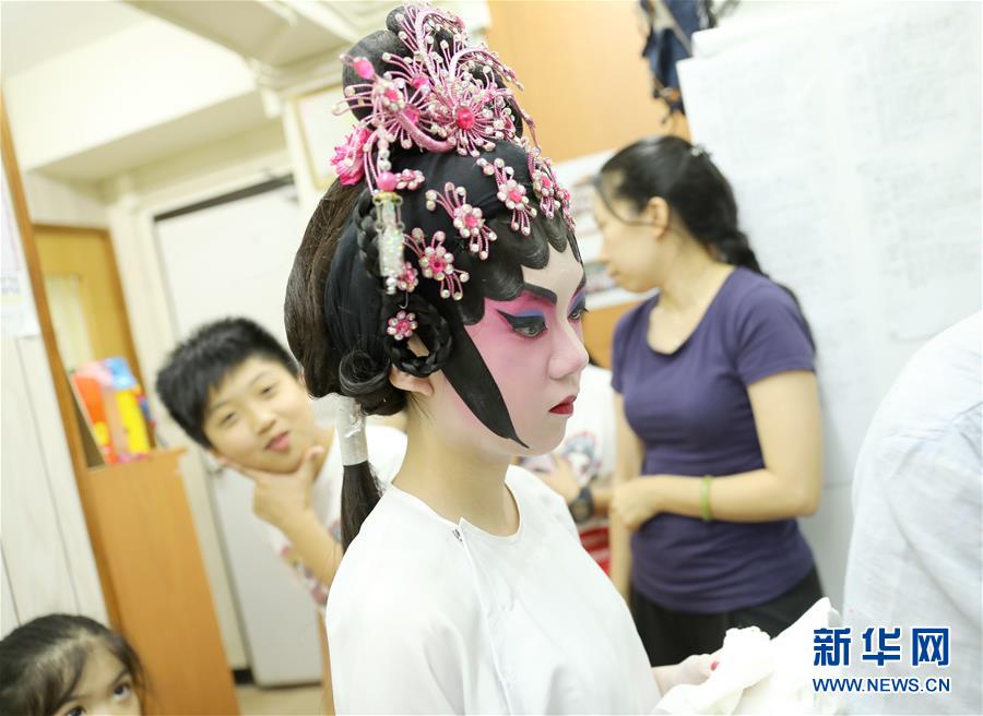 香港粤剧传承：小小少年的“梨园梦”