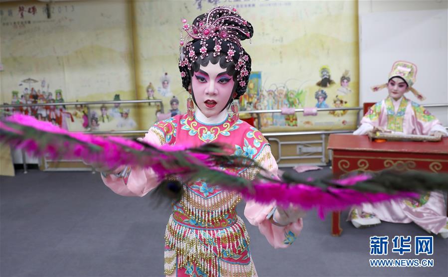 香港粤剧传承：小小少年的“梨园梦”