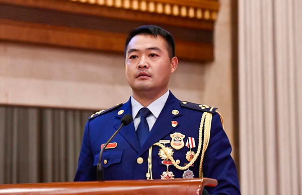 兼作战训练科(特种灾害救援科)科长董晓伟-供图-四川省消防救援总队