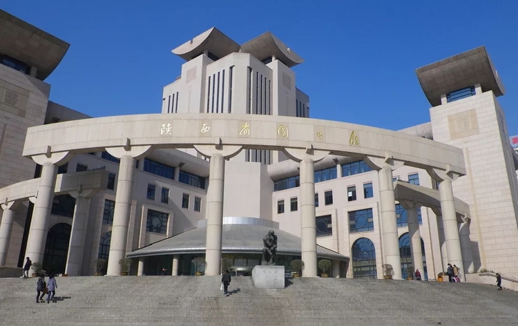 一座难求委员建言扩群公共图书馆着力推动全民阅读