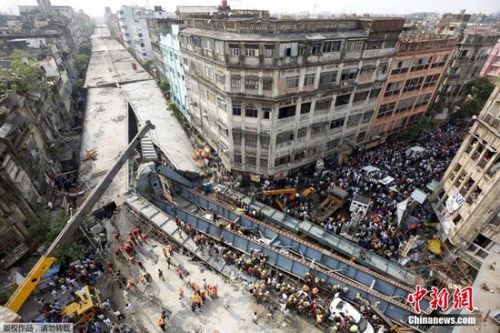 印度“樓塌塌”事故頻發 “豆腐渣”工程難辭其咎