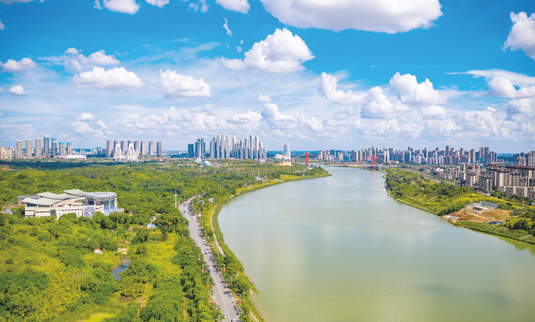 南宁：奋力推进“中国绿城”全面提质 加快建设生态宜居典范城市