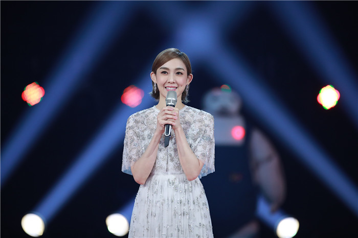 范玮琪张韶涵 蒙面歌者动人回归承载青春记忆