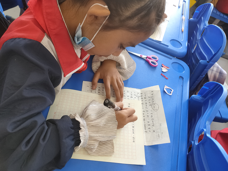 【原创】鲁疆少年手拉手，纸短情长一家亲_fororder_图片1