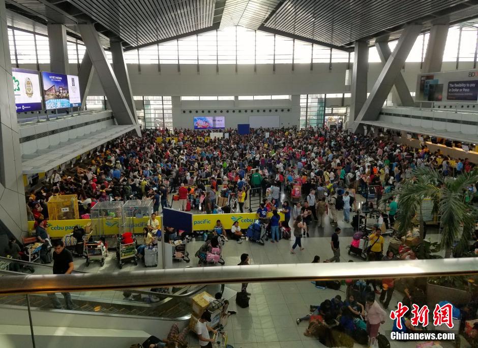 菲律宾马尼拉机场停电5小时 大批旅客滞留