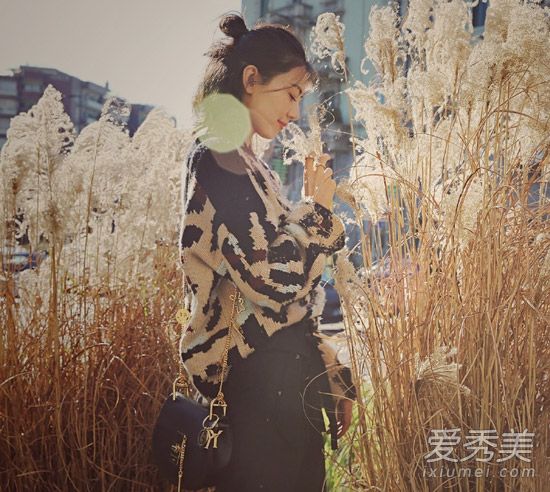 高圆圆最新街拍上线 各种美搭看不腻