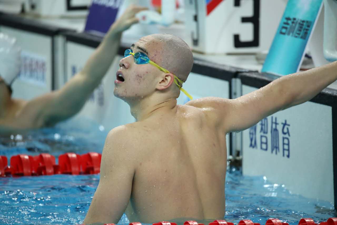 游泳冠军赛:女子100蝶陈欣怡力压陆滢夺冠