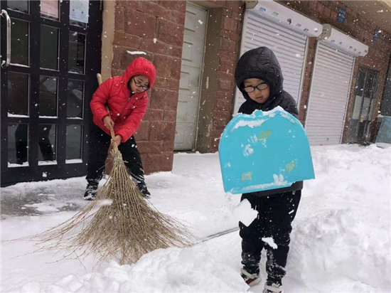 沈阳铁西：没有“分担区”我们也要参加扫雪！_fororder_2