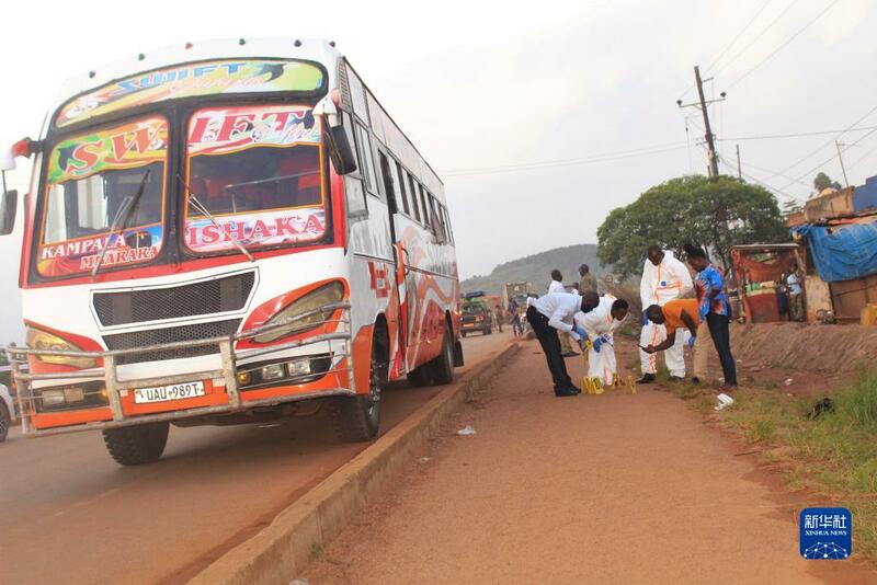 Uganda: Mutane 2 sun rasa rayukansu cikin fashewar babbar mota mai daukar fasinja_fororder_1127995065_16352032106151n