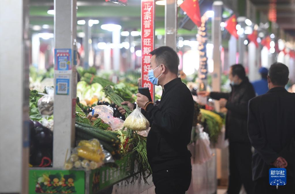 河北石家庄：保障生活物资平稳供应