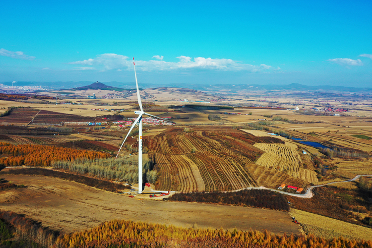 分散式风电项目开工 鸡东县实现风电“零突破”_fororder_微信图片_20211026163944