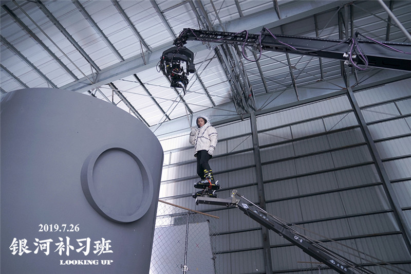 图片默认标题_fororder_白宇提前30天进组训练吊威亚