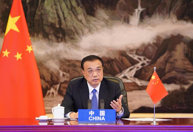 Li Keqiang ya halarci taron shugabannin ASEAN da kasashen Sin da Japan da Koriya ta Kudu karo na 24_fororder_hoto
