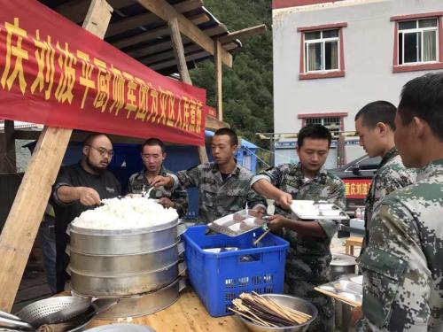 【中國夢·大國工匠篇】大廚劉波平30餘年用心烹飪 打磨186道渝菜菜品