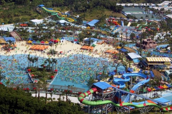 白水西部欢庆40周年暨中国10周年 中国十年成果丰硕