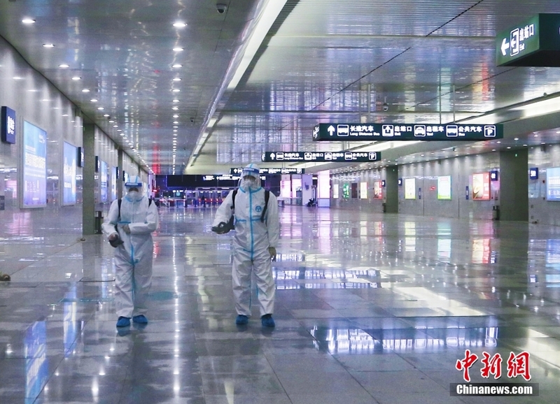 An fara kashe kwayoyin cuta a tashar jirgin kasa ta Xining_fororder_bd0681ee3c13450eb32e0d04083796dc