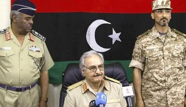 Kwamandan rundunar gabashin Libya ya sanar da niyyarsa ta tsayawa takarar shugabancin kasar_fororder_211117-Libya-Fa'iza