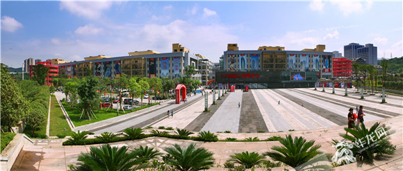 【区县联动】重庆独有的"棒棒军"已近消失 崭新的"朝天门"崛起【区县联动 列表】重庆"棒棒军"已近消失 新的"朝天门"崛起