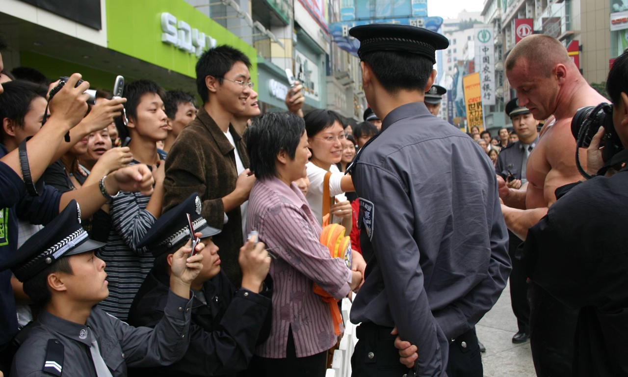 世界上最有力的男人 曾说健美先生都是软蛋