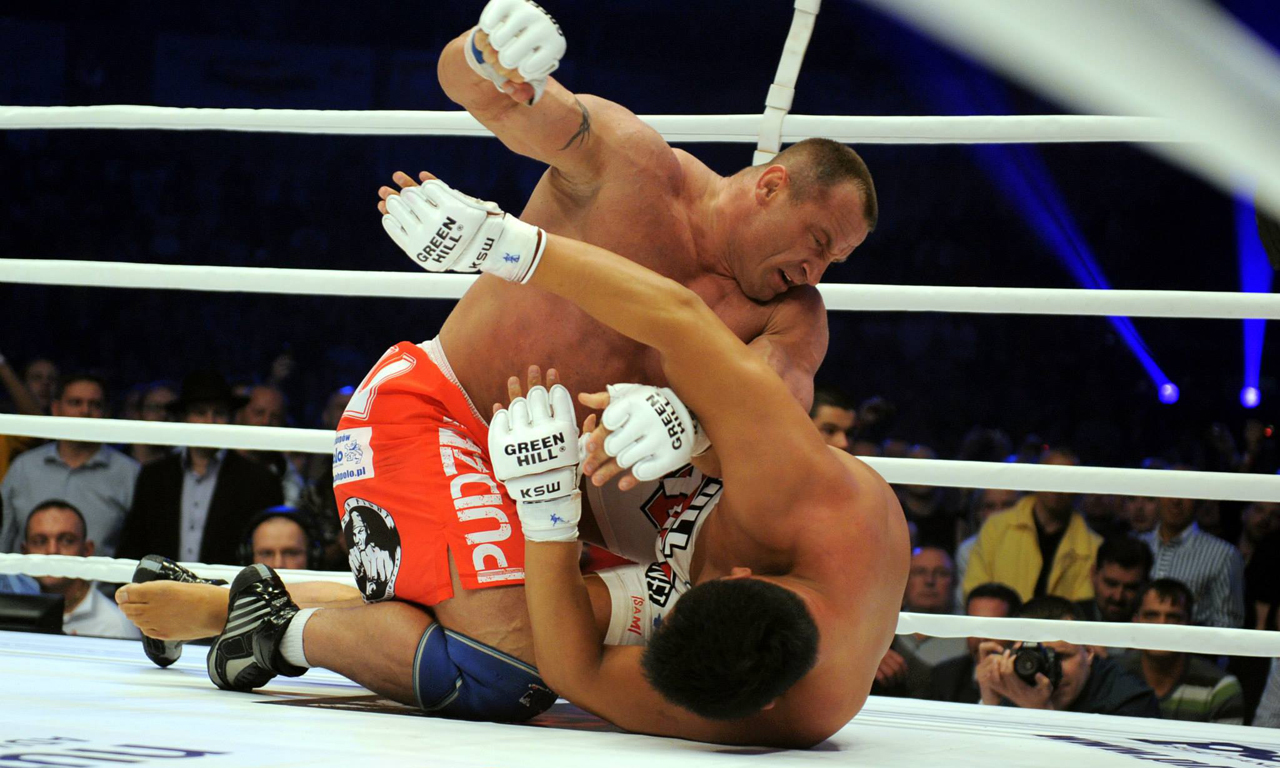 世界上最有力的男人 曾说健美先生都是软蛋