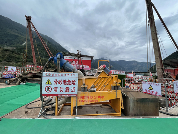 （转载）稀奇！这座桥在河里打桩 “产出”的泥饼却在岸上_fororder_NEWS_22B200BF252498E1A5F72CAD64BCD446