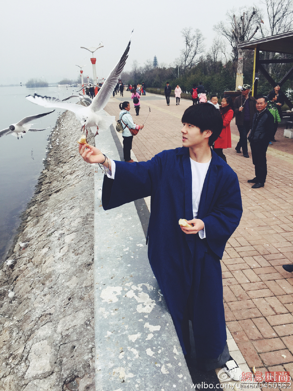 吴磊PK刘昊然 小鲜肉谁萌值高