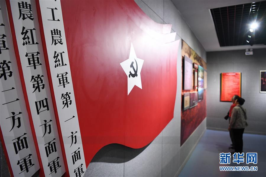 甘肃迭部迎来红色旅游热