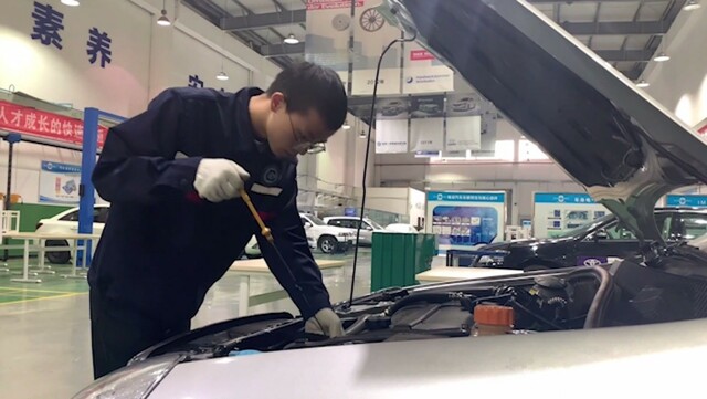 放飞1000 + 1个梦想 “赋能未来”-大众汽车集团（中国）助学项目2021学年开班