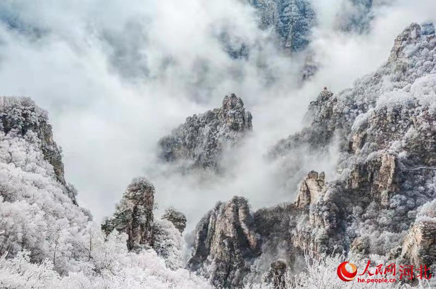 白雪皑皑银装素裹 河北各地迎来今冬“初雪”