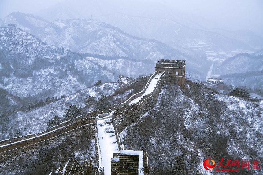 白雪皑皑银装素裹 河北各地迎来今冬“初雪”