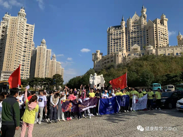 用奔跑点亮爱与希望——健康帮“奔赴梦想”慈善义跑圆满落幕