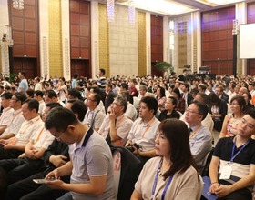 第十七屆華僑華人創業發展洽談會在漢開幕_fororder_04
