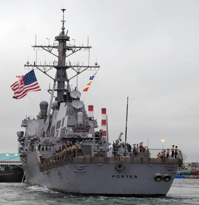 Bộ trưởng Quốc phòng Nga: Nga đang giám sát chặt chẽ hành động của tàu chiến Mỹ ở Biển Đen_fororder_src=http___5b0988e595225.cdn.sohucs.com_q_70,c_zoom,w_640_images_20181127_6670a8e764ea41c6b5c599e019d1c4a3.jpeg&refer=http___5b0988e595225.cdn.sohucs