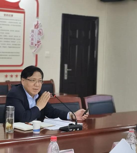 武汉东湖开发区省市区级课题成果孵化研讨会在光谷实验小学举行