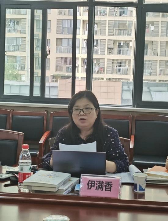 武汉东湖开发区省市区级课题成果孵化研讨会在光谷实验小学举行