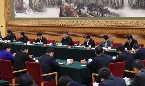 习近平为党员干部做人做事划出的四条底线