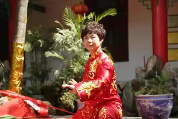 防疫有序｜都江堰推出“线上公益培训” 摄影、烹饪、茶艺线上学起来_fororder_八段锦培训老师：张秀清-供图-都江堰市委宣传部