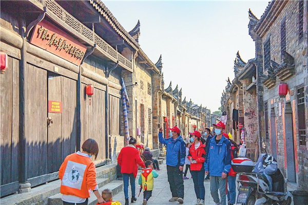 黨的十九屆六中全會在荊楚大地引起強烈反響_fororder_02