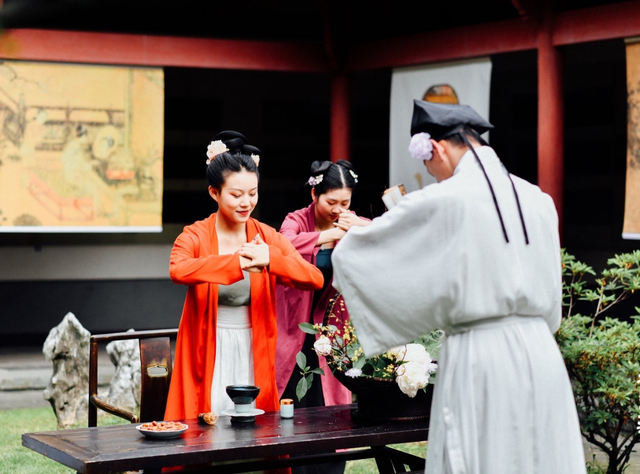 数字赋能“丝里杭间” 国风宋韵重现 ——杭州中国丝绸城打造智慧文旅新街区_fororder_图片1