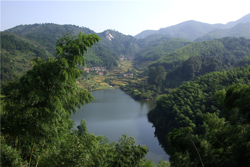 【湖北】【客戶稿件】麻城龜峰山景區迎避暑遊小高峰（組圖）