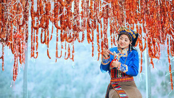 短视频下沉的“藏区样本”：嘉绒姐姐阿娟用火山小视频推广阿坝美景和特产