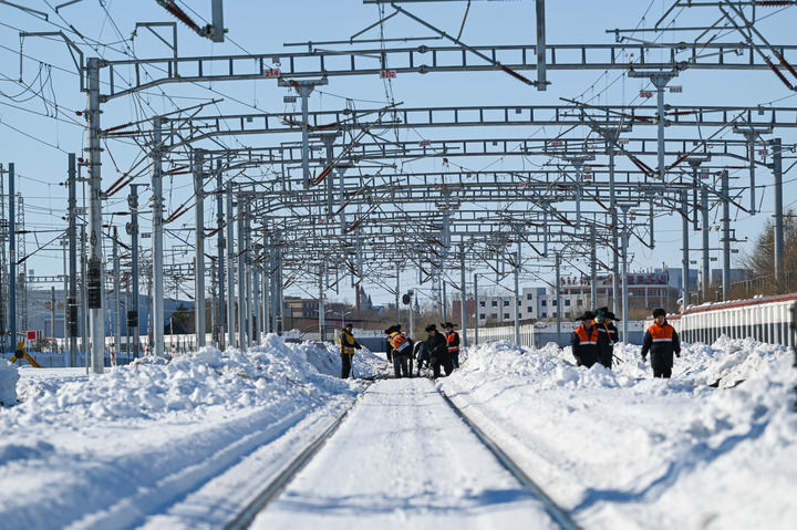 破纪录的风雪撼城易撼众志成城难内蒙古通辽万众一心抗击70年来最强