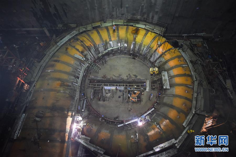 白鹤滩水电站加紧建设