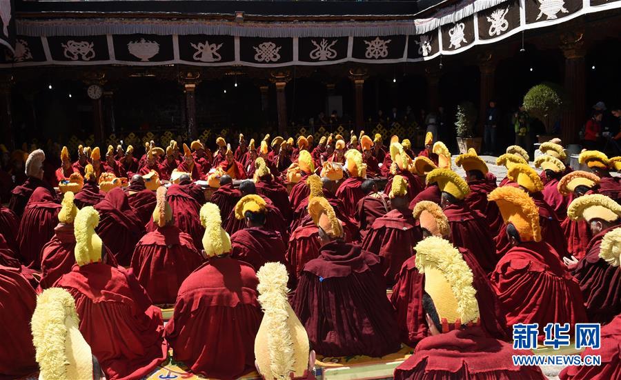西藏11名僧人晋升藏传佛教格鲁派最高学位