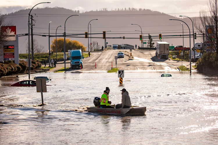 加拿大不列顛哥倫比亞省宣佈因洪災進入緊急狀態
