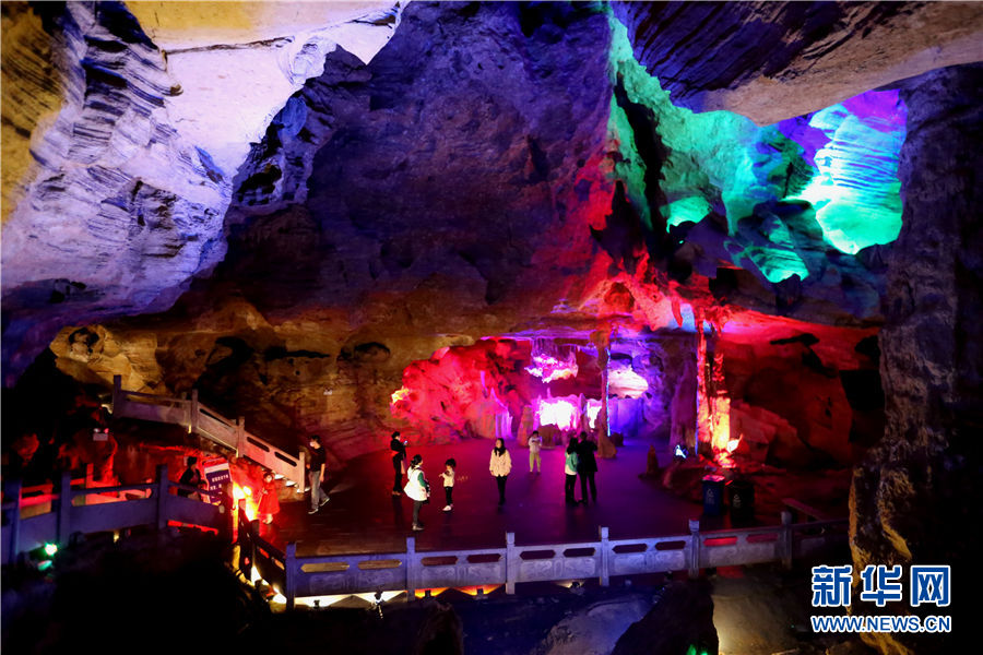 （中首）“黔中一绝”天河潭 秀美冬景引客来