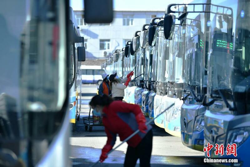 Shijiazhuang: Motoci masu daukar fasinja guda 600 wadanda ke amfani da wutar lantarki sun fara aiki_fororder_357ccd74ac994c3abac7b6708305ec84