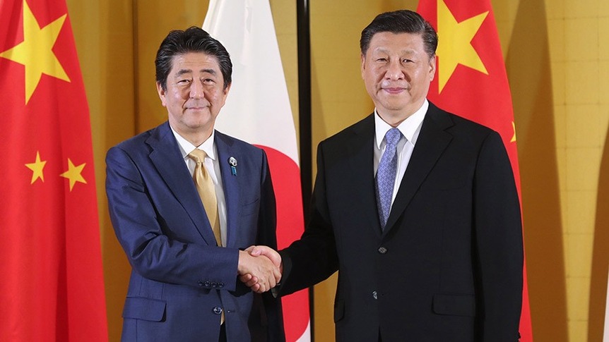 习近平会见日本首相安倍晋三