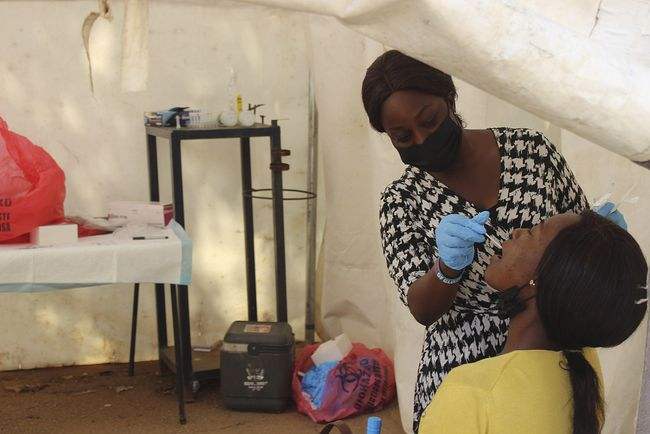 Najeriya ta tabbatar da karin mutum 3 da suka kamu da COVID-19 nau’in Omicron_fororder_i01-Nigeria confirms 3 more Omicron cases of COVID